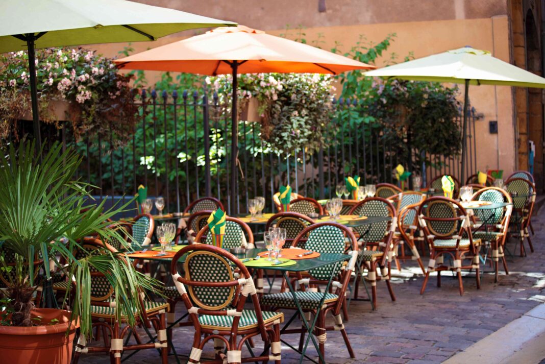 Restaurants with Outdoor Seating